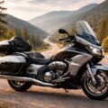 découvrez les meilleures motos confortables adaptées aux longs trajets pour un voyage agréable et sans fatigue.