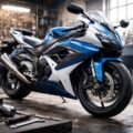 découvrez quel budget prévoir pour l'entretien d'une moto 600cc, incluant les coûts d'entretien courant et les réparations indispensables pour garder votre deux-roues en parfait état.