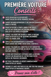 Une jeune conductrice souriante à côté de sa première voiture, prête à prendre la route.